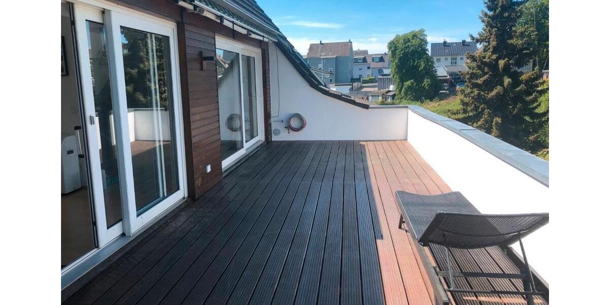 Dachgeschosswohnung mit Dachterrasse in ruhiger Lage 3 zimmer