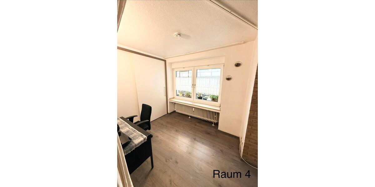 Etagenwohnung Düsseldorf Stadtmitte - 4.5 Zimmer, 140 m&sup2;, 595.000&euro; | Angebot:24573298