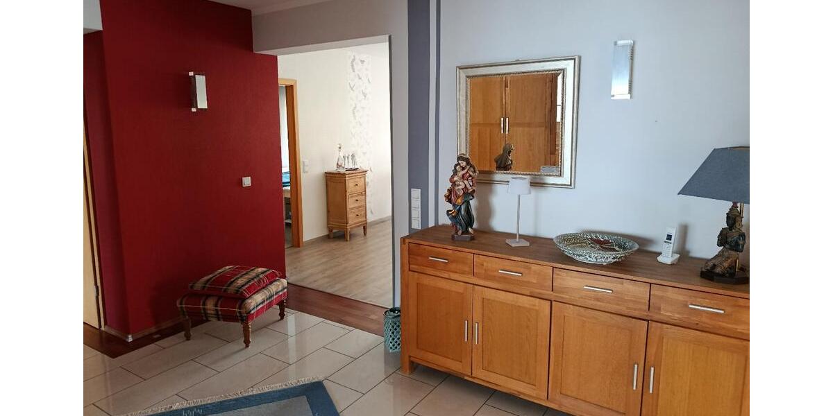 Erdgeschoßwohnung Solingen - 4 Zimmer, 136 m&sup2;, 484.000&euro; | Angebot:27224334