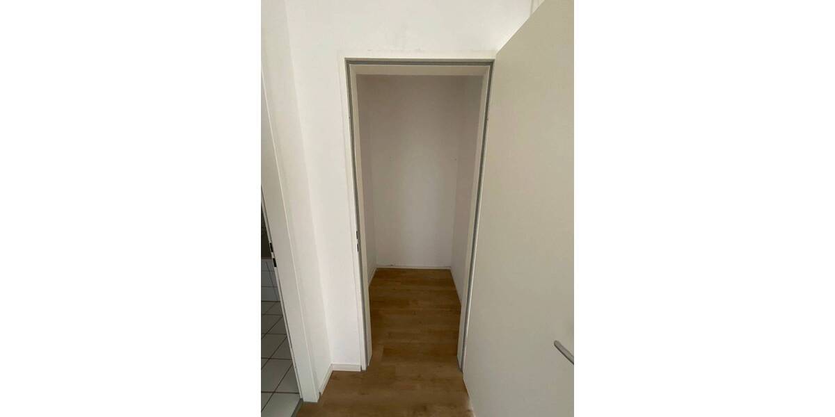 Etagenwohnung Remscheid Süd - 3 Zimmer, 82 m&sup2;, 723&euro; | Angebot:26903987
