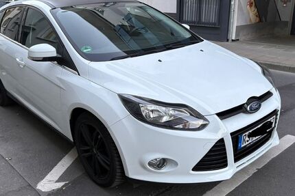 Ford Focus 162.000 km 6.499 &euro; Remscheid 42853