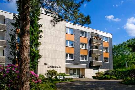 Wohnung Solingen Solingen-Mitte - 2 Zimmer, 56 m&sup2;, 281&euro; | Angebot:27457611