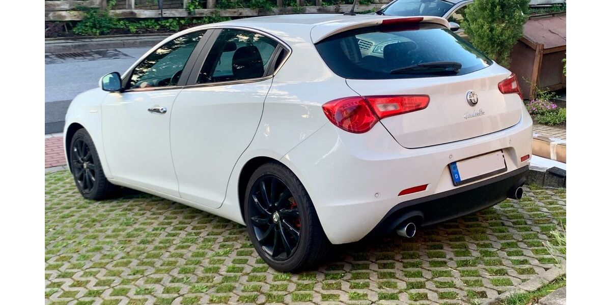 Alfa Romeo Giulietta 93.010 km 9.900 &euro; Sprockhövel 45549