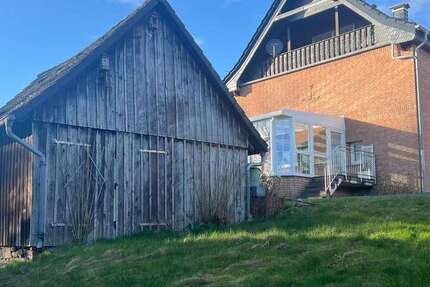 Haus Wipperfürth - 5 Zimmer, 227 m&sup2;, 1.950&euro; | Angebot:26317377