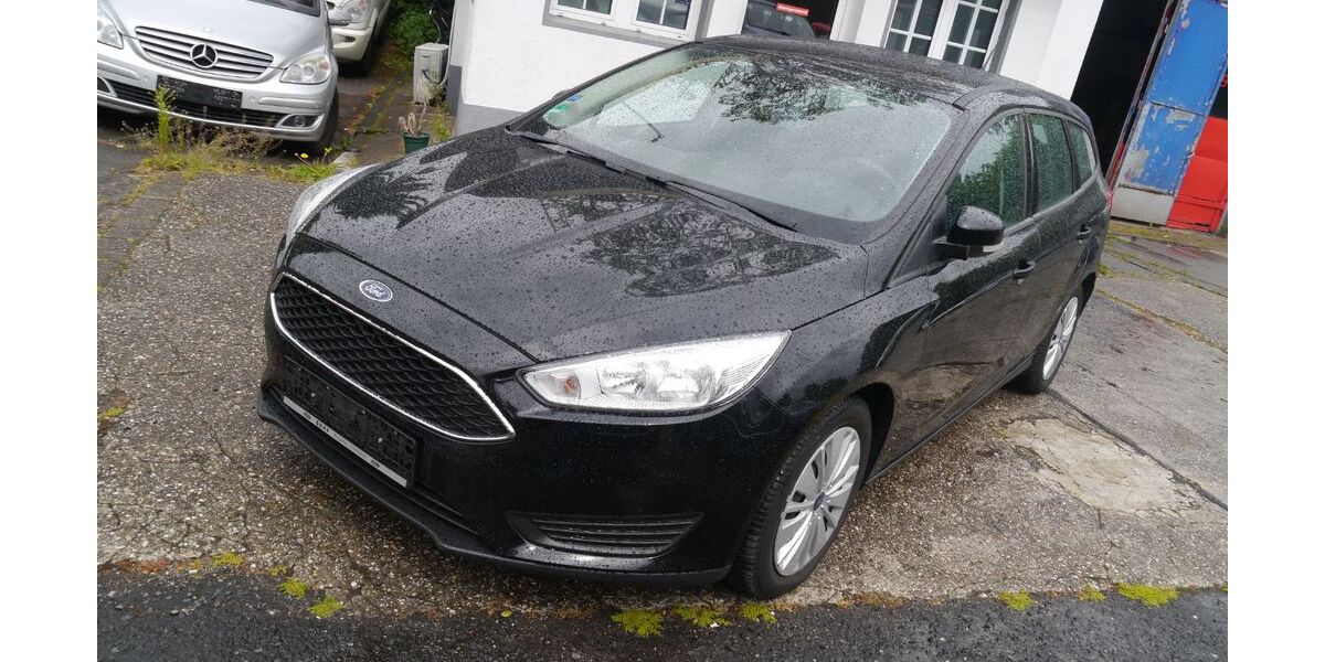 Ford Focus 91.000 km 4.990 &euro; Wuppertal 42329