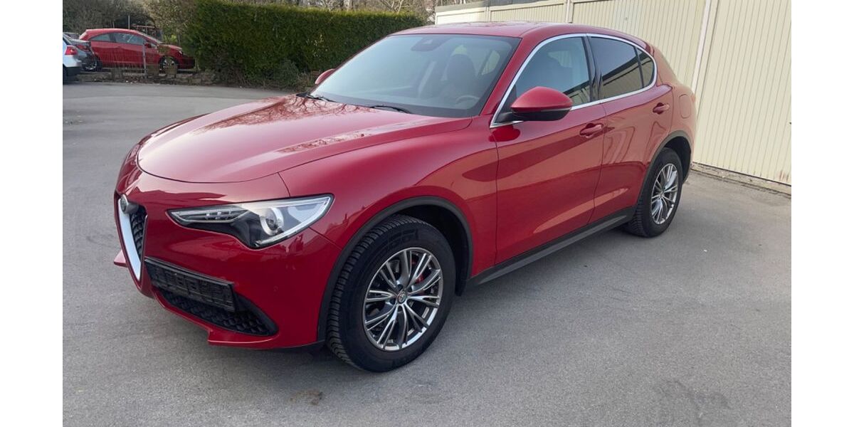 Alfa Romeo Stelvio 105.000 km 19.999 &euro; Remscheid 42855