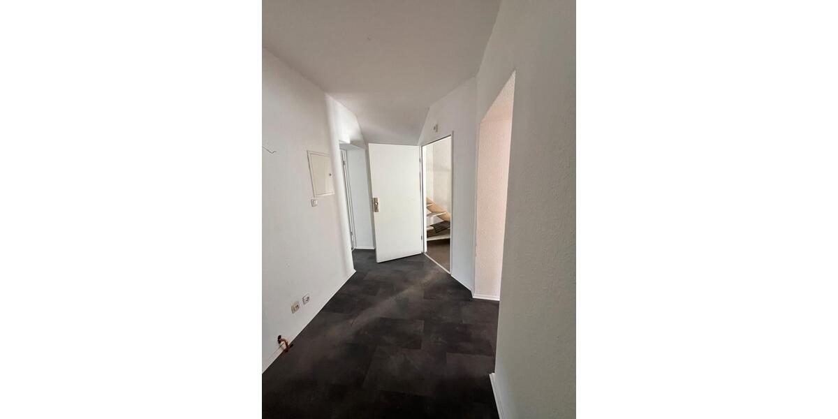 Dachgeschoßwohnung Wuppertal Dornap - 3 Zimmer, 100 m&sup2;, 700&euro; | Angebot:26414550