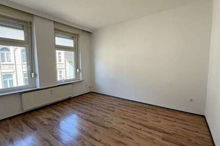Wohnung zum Mieten in Wuppertal 270 € 36.09 m² 1 zimmer