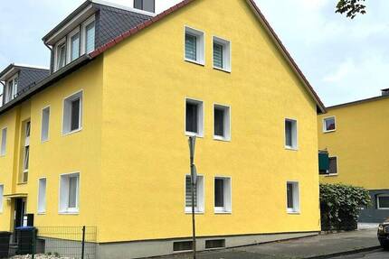 Zwei Mehrfamilienhäuser im Top Zustand zimmer