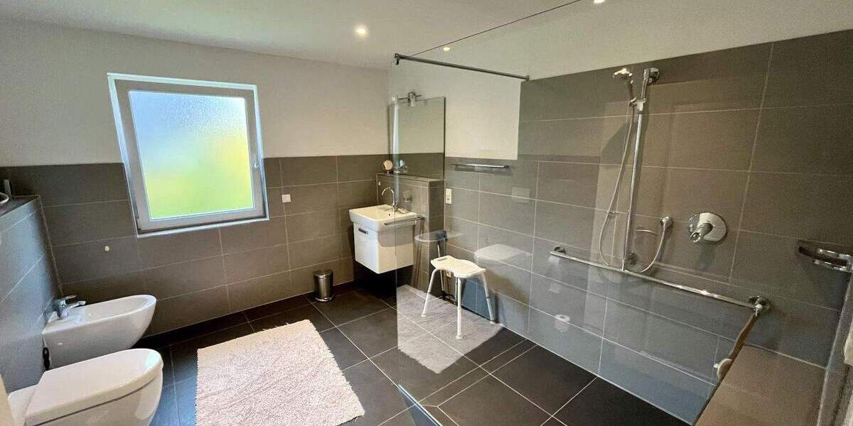 Mehrfamilienhaus, Wohnhaus Leverkusen Schlebusch - 6 Zimmer, 286 m&sup2;, 1.700.000&euro; | Angebot:25675624