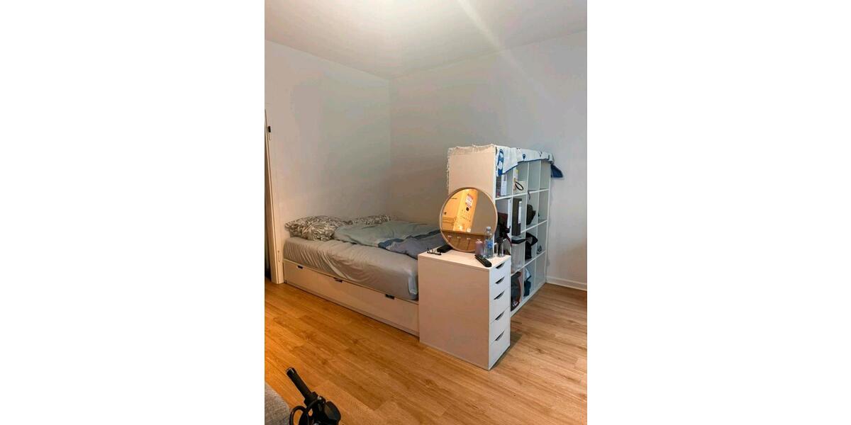 Etagenwohnung Düsseldorf Stadtmitte - 1 Zimmer, 38 m&sup2;, 725&euro; | Angebot:25723655