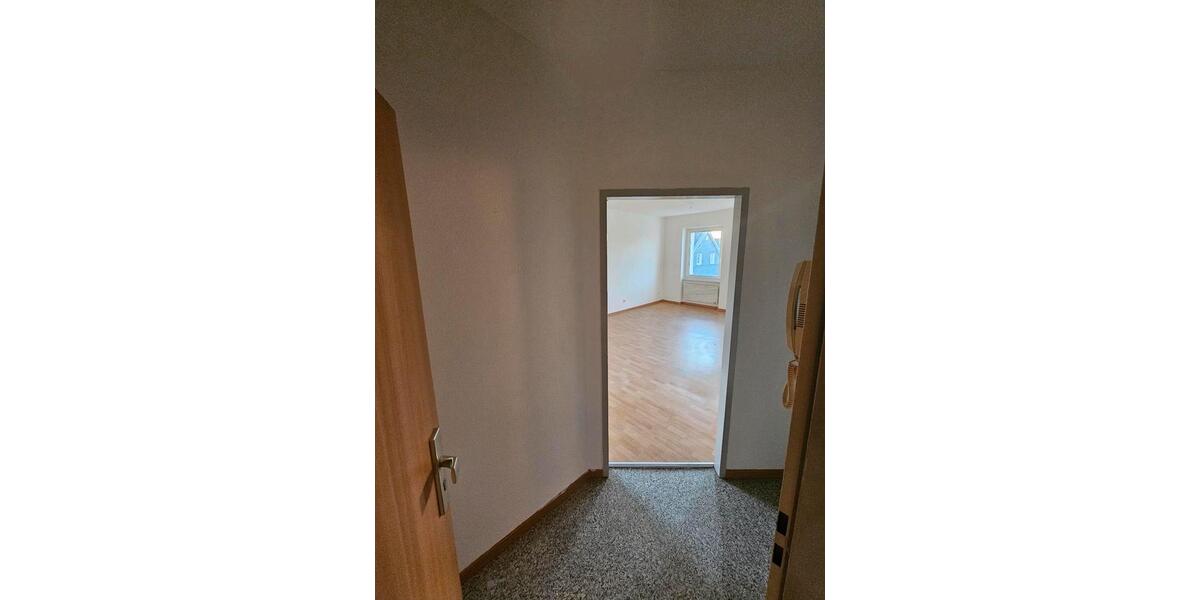 53 m2 Wohnung im 2. OG auf der Barmerstraße 28 in Remscheid 2 zimmer