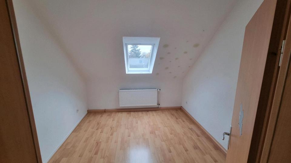 Charmante 4-Zimmer Dachgeschosswohnung zimmer