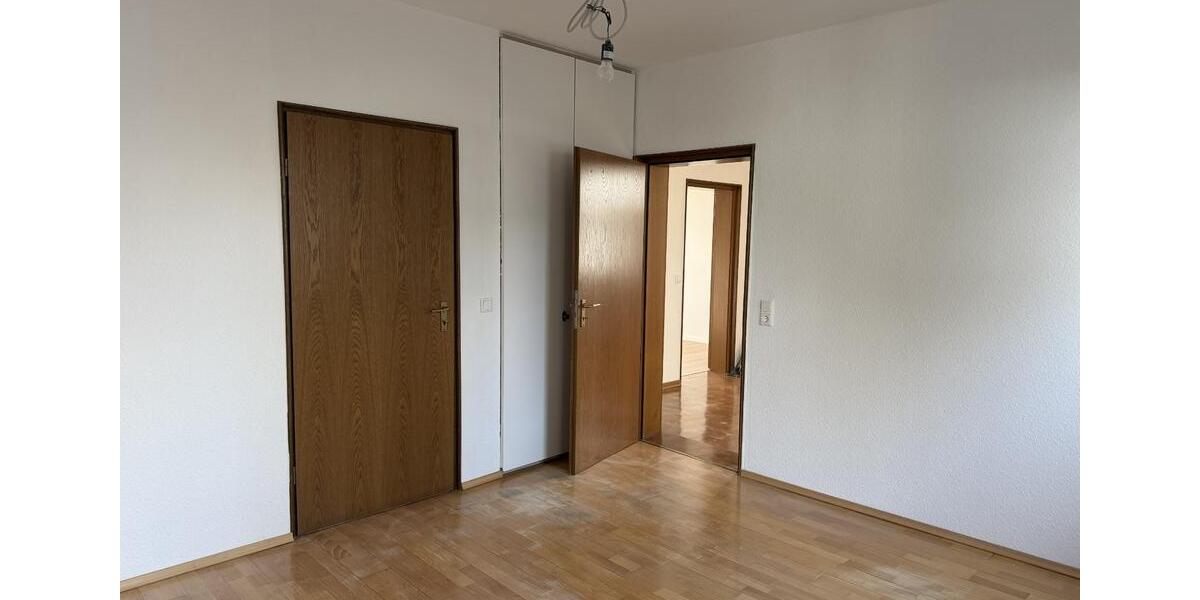 Erdgeschoßwohnung Wermelskirchen - 2 Zimmer, 75 m&sup2;, 750&euro; | Angebot:25720417