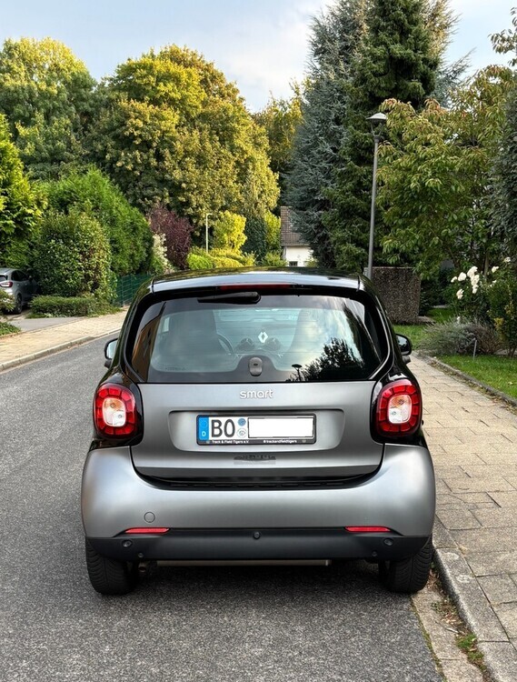 Smart 453 fortwo coupé 15.286 km 13.800 € Bochum 44787