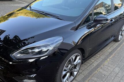 Ford Fiesta 23.000 km 14.000 &euro; Leverkusen 51373