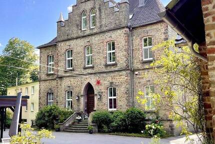 Wohnen im historischen Ambiente im Grünen 4 zimmer