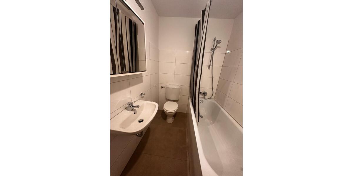 Erdgeschoßwohnung Velbert - 1 Zimmer, 35 m&sup2;, 360&euro; | Angebot:26265914