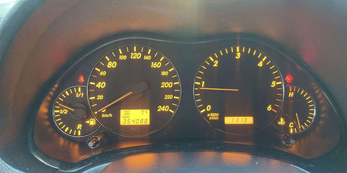 Toyota Avensis 354.189 km 1.800 &euro; Hagen 58089