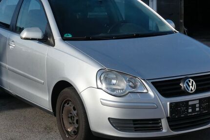 VW Polo 158.000 km 999 &euro; Leverkusen 51379
