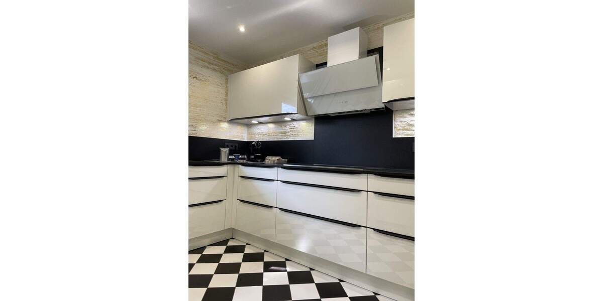 Mehrfamilienhaus, Wohnhaus Bergisch Gladbach Hebborn - 8 Zimmer, 240 m&sup2;, 995.000&euro; | Angebot:25879285