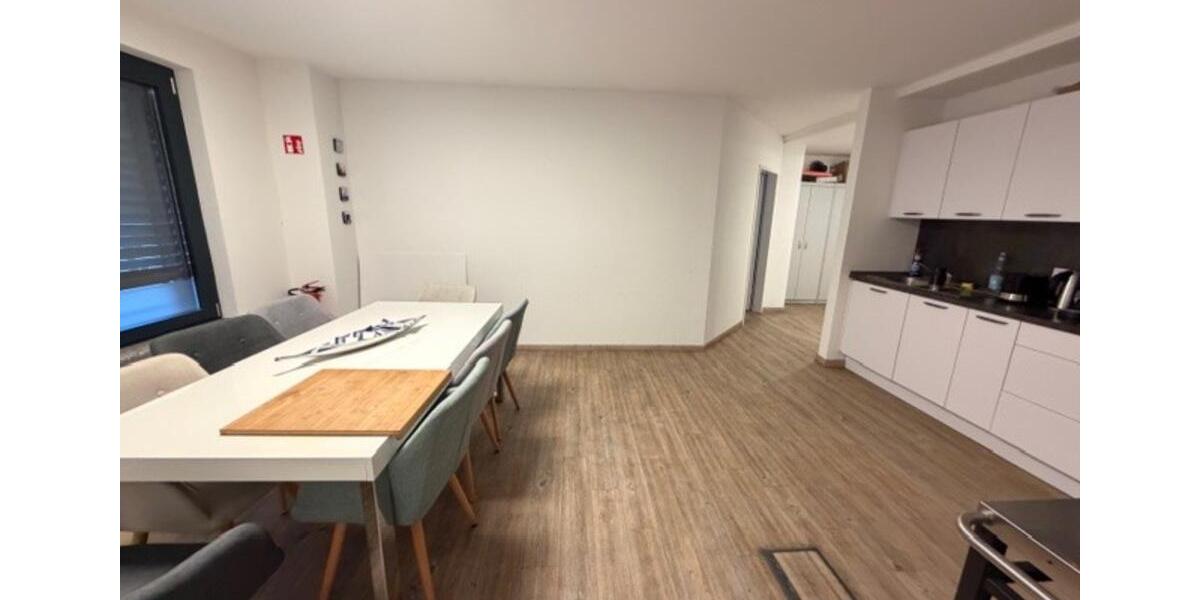 Großzügige 4-Zimmer-Wohnung mit Aufzug im Zentrum von Leverkusen- 4 zimmer