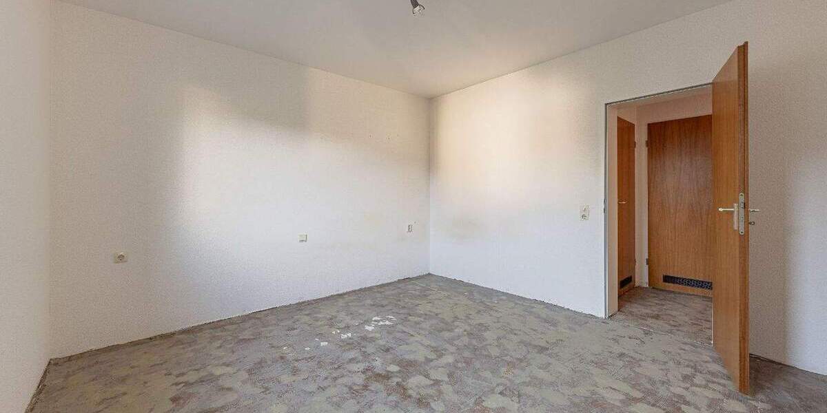 **RESERVIERT**Familienglück auf 4 Zimmern - mit sonnigem Südbalkon und Tiefgaragenstellplatz 4 zimmer