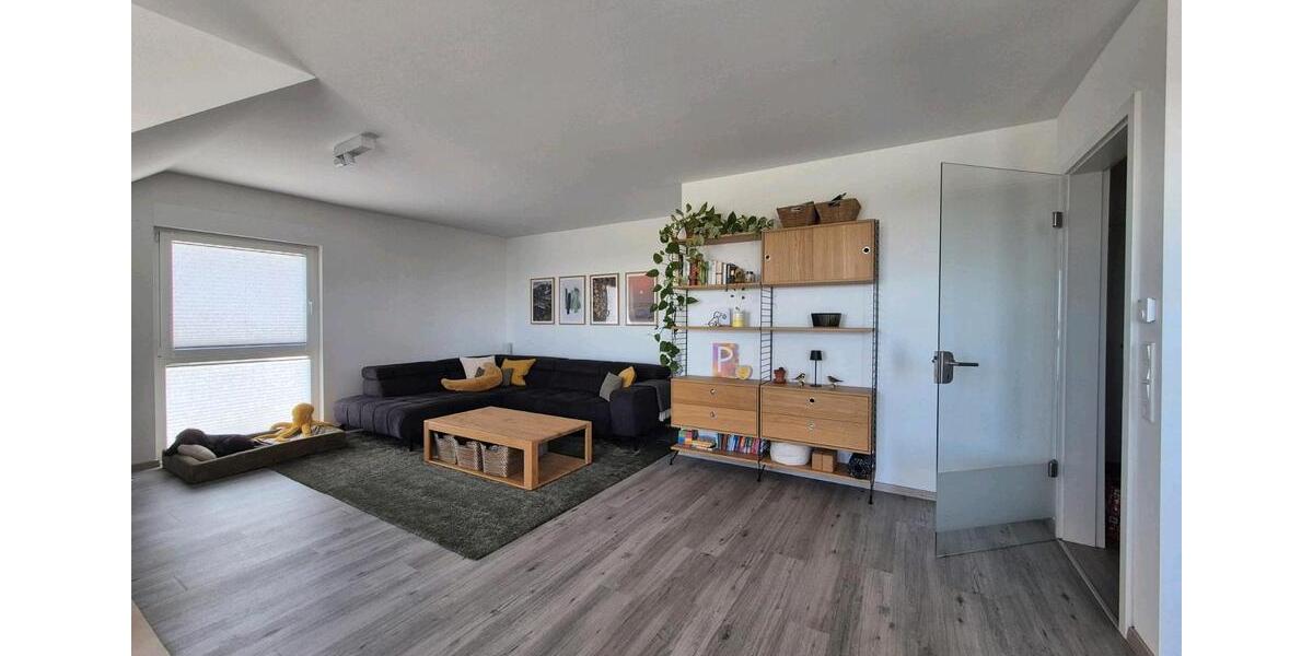 Dachgeschoßwohnung Leichlingen (Rheinland) - 3 Zimmer, 95 m&sup2;, 1.249&euro; | Angebot:26692780