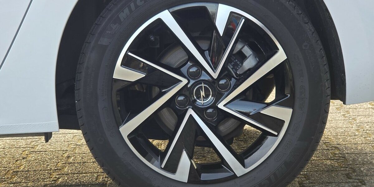 Opel Corsa GS Automatik|Winterpaket|ACC|Kamera 19.575 km 18.550 &euro; Wermelskirchen 42929