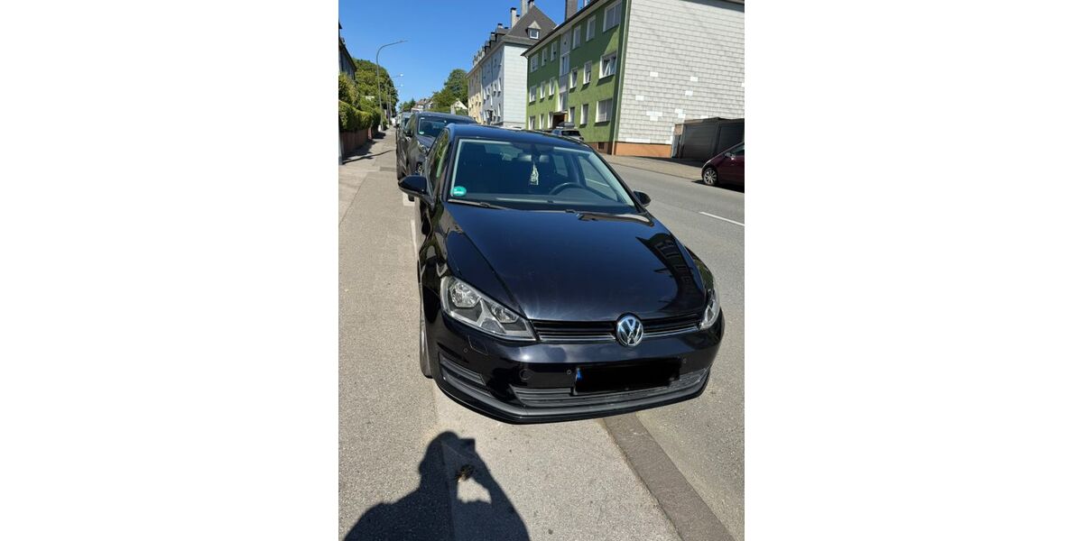 VW Golf 61.626 km 8.650 &euro; Wuppertal 42285