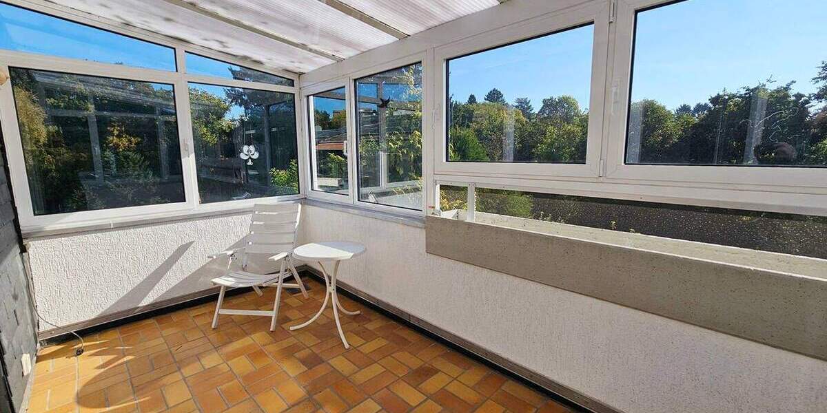 Gepflegtes Einfamilienhaus mit Garage und traumhaftem Grundstück in Leverkusen- Lützenkirchen 4 zimmer