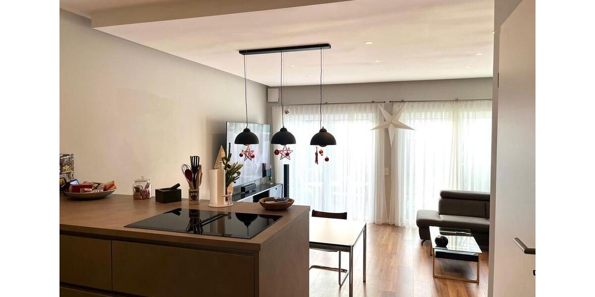 Haus in Solingen Mitte zu verkaufen! - mit Küche! Wintergarten 5 zimmer