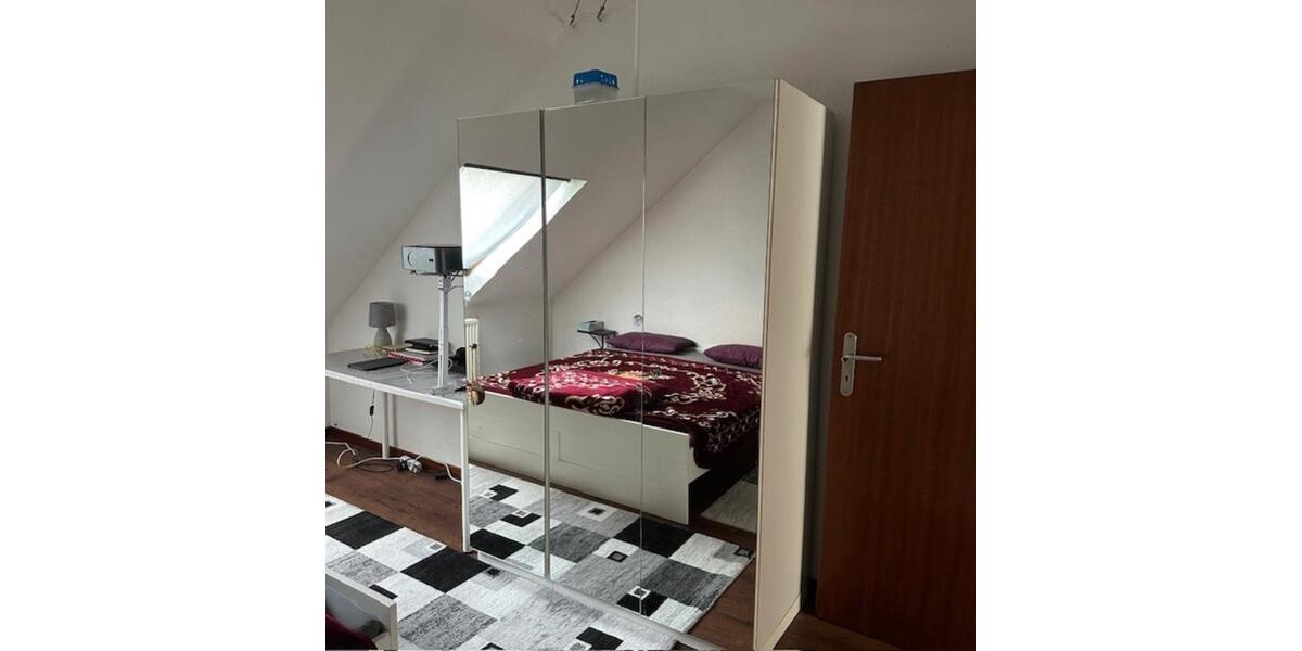 Wunderschöne Dachgeschosswohnung mit offener Raumaufteilung 2 zimmer