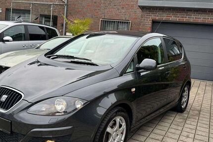 Seat Altea 156.000 km 4.500 &euro; Solingen 42651