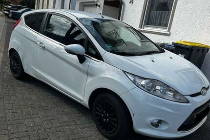 Ford Fiesta 172.023 km 1.700 &euro; Hagen 58135
