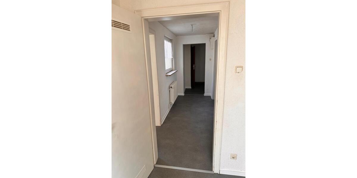 Dachgeschoßwohnung Solingen Central - 3 Zimmer, 78 m&sup2;, 770&euro; | Angebot:26413519