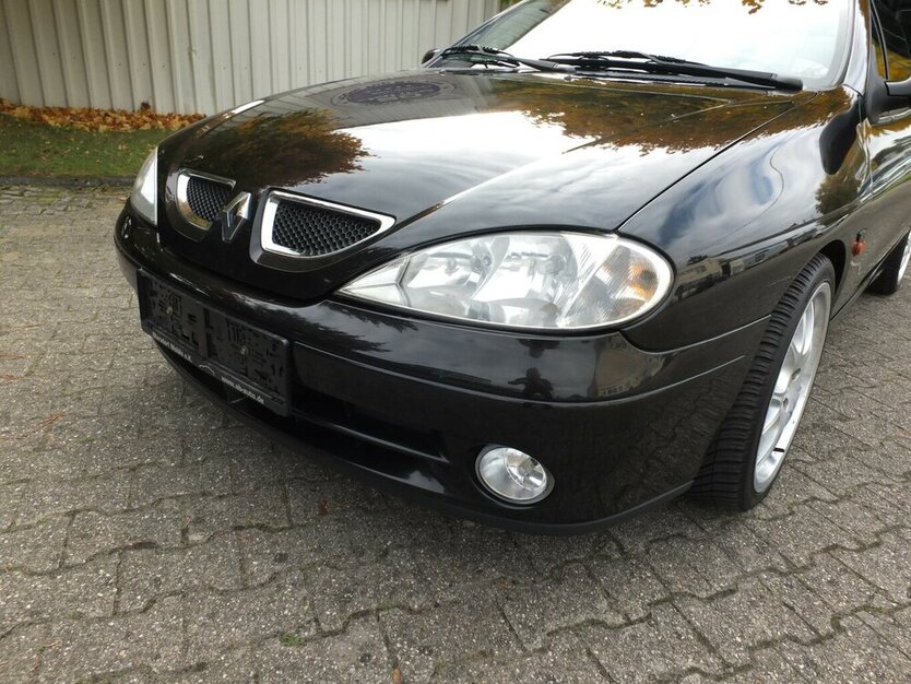 Renault Megane 1.6 16V PRIVILEGE 1.HAND LEDER KLIMAANLAGE 119.545 km 3.704 € Köln 50858