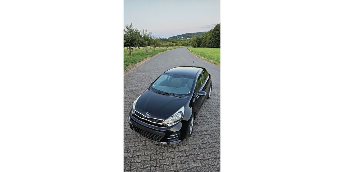 Kia Rio 136.000 km 6.900 &euro; Hagen 58119