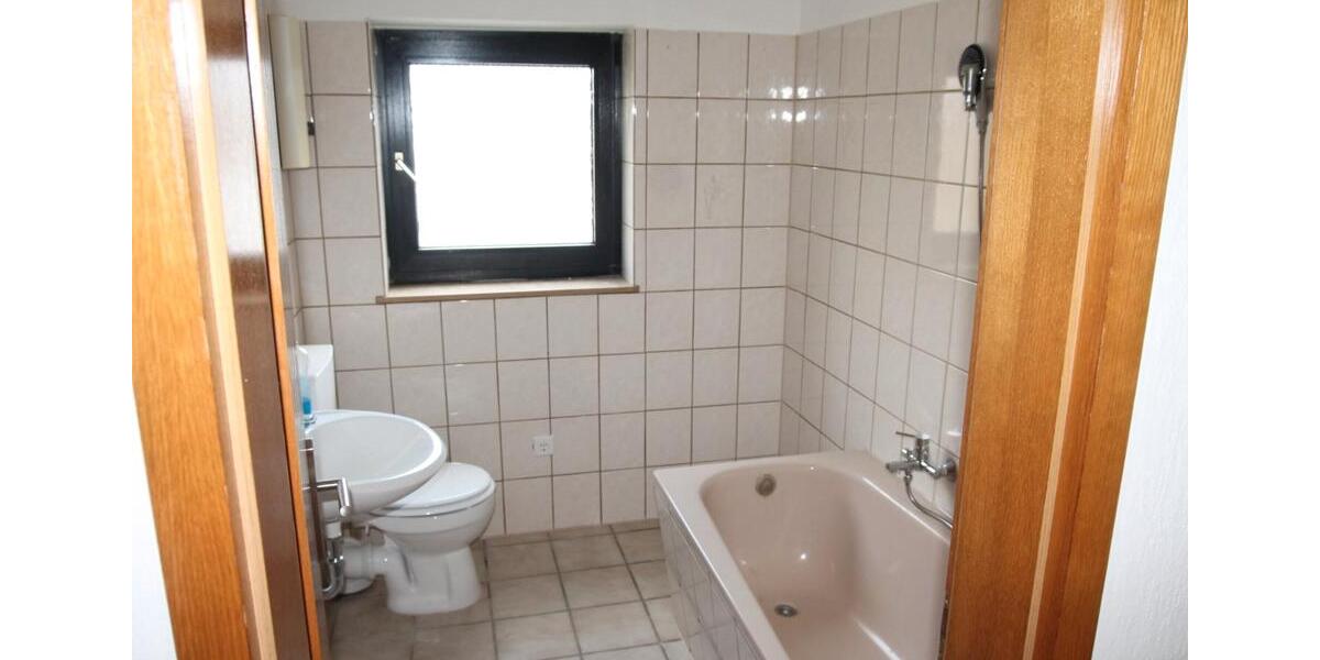 Dachgeschoßwohnung Schalksmühle - 2 Zimmer, 44 m&sup2;, 352&euro; | Angebot:26083871