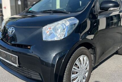 Toyota IQ 152.000 km 6.599 &euro; Wuppertal 42111
