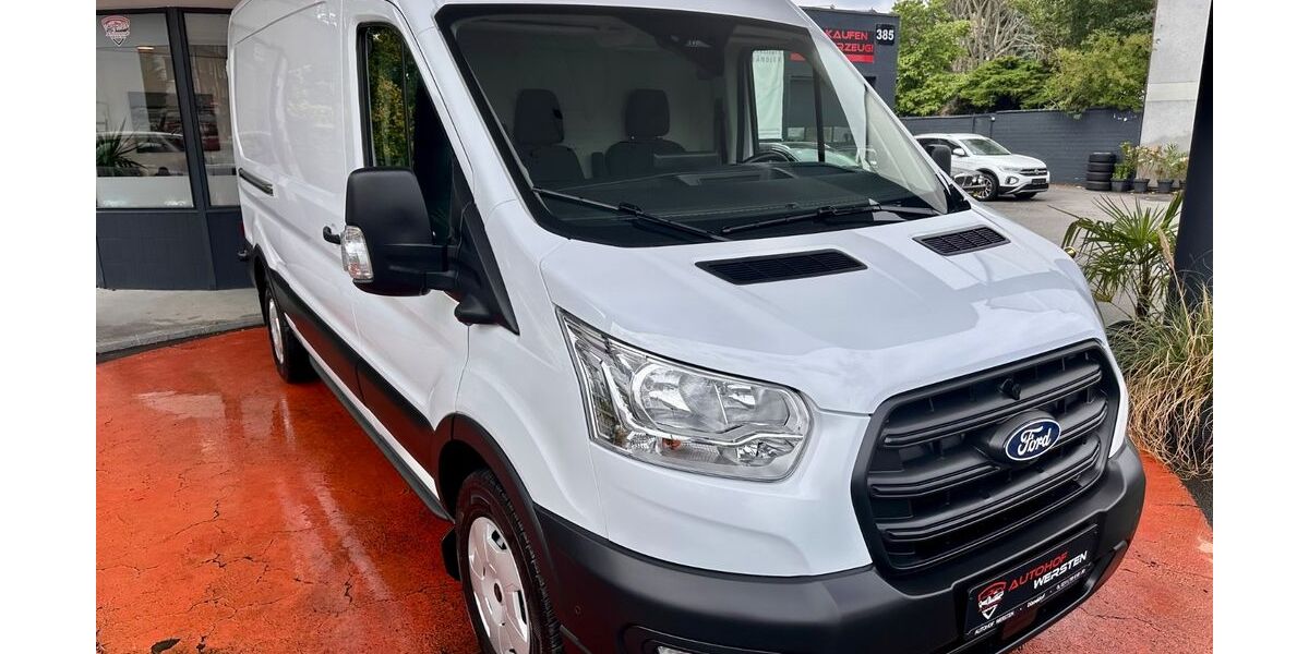Ford Transit 37.137 km 28.990 &euro; Düsseldorf 40589