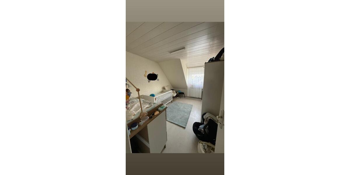 Dachgeschoßwohnung Remscheid Reinshagen - 3.5 Zimmer, 82 m&sup2;, 155.000&euro; | Angebot:26920832