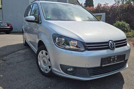 VW Touran 105.700 km 8.490 &euro; Remscheid 42859