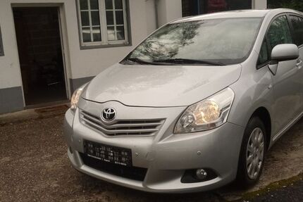 Toyota Verso 187.000 km 6.990 € Wuppertal 42329