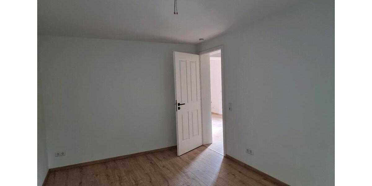 Etagenwohnung Erkrath - 4 Zimmer, 90 m&sup2;, 1.400&euro; | Angebot:25407471