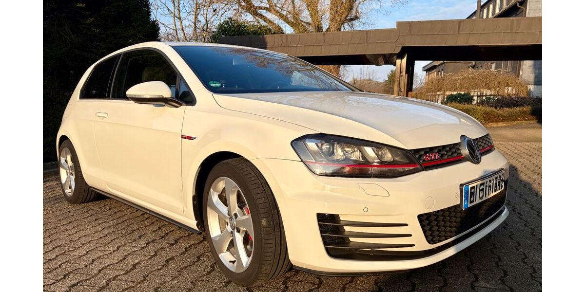 VW Golf 111.115 km 13.400 &euro; Gevelsberg 58285