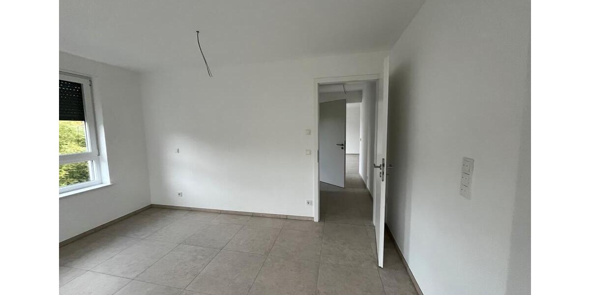 Erdgeschoßwohnung Bergisch Gladbach Paffrath - 2 Zimmer, 100 m&sup2;, 1.890&euro; | Angebot:25838699