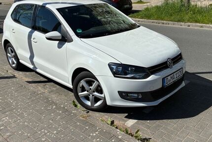VW Polo 111.200 km 5.900 &euro; Düsseldorf 40477