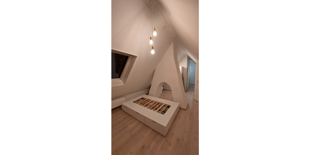 Dachgeschoßwohnung Düsseldorf Stadtbezirk 8 - 1 Zimmer, 30 m&sup2;, 750&euro; | Angebot:25646351