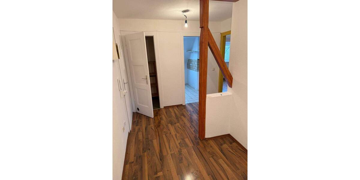 Etagenwohnung Düsseldorf Flingern Süd - 2 Zimmer, 61 m&sup2;, 610&euro; | Angebot:25836350